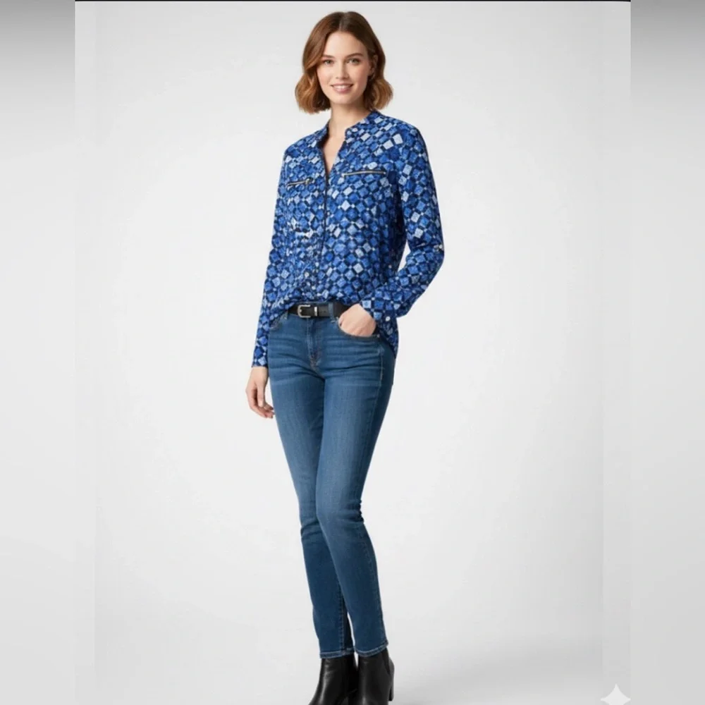 Michael Kors Blue and Black Geometric Top #tometogirl Fmedtersnean #summer